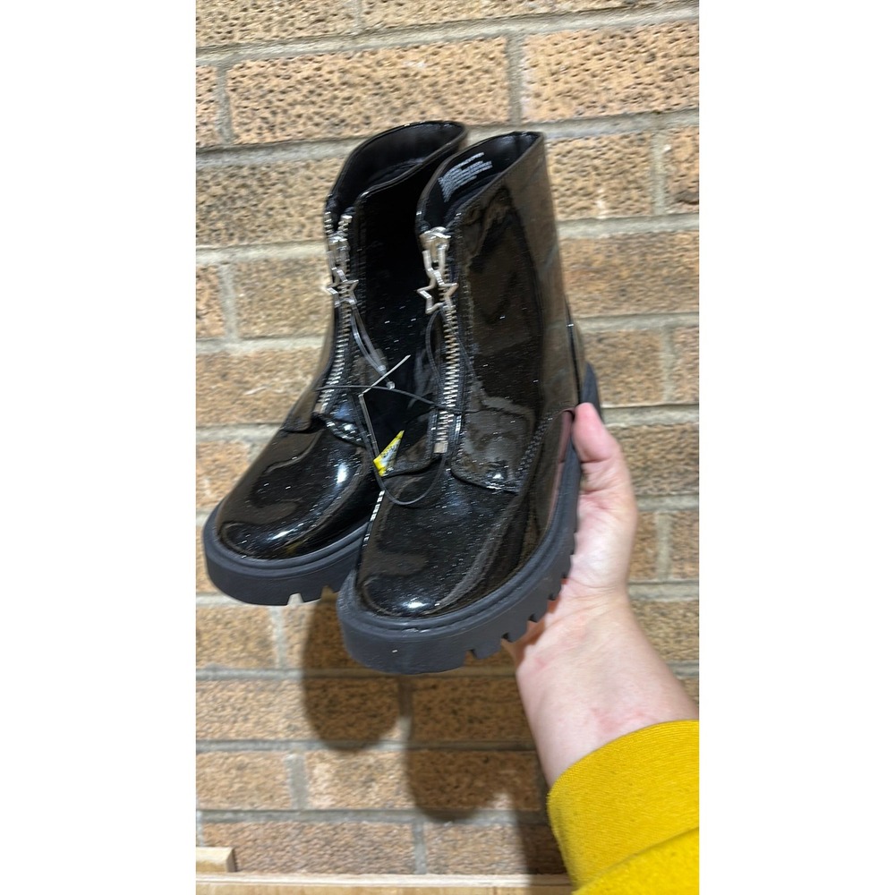 2Y Art Class Kids Myra Chelsea Boots Black Faux Patent Star Zip